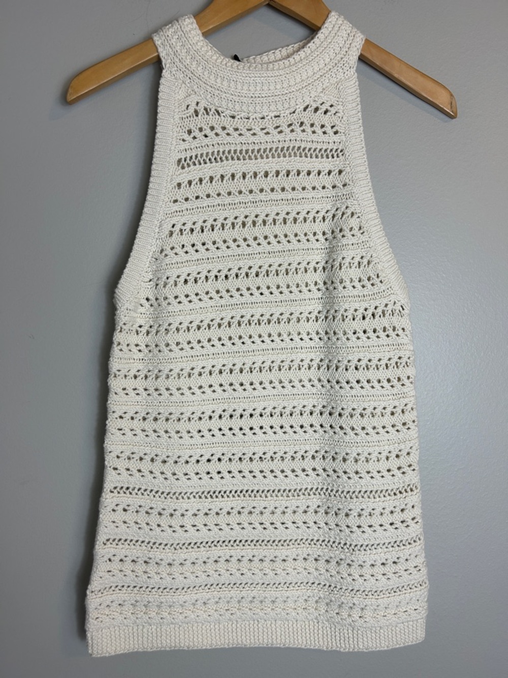 New with tags Banana Republic Organic Cotton Sweater in Cream - Picture 3 of 16